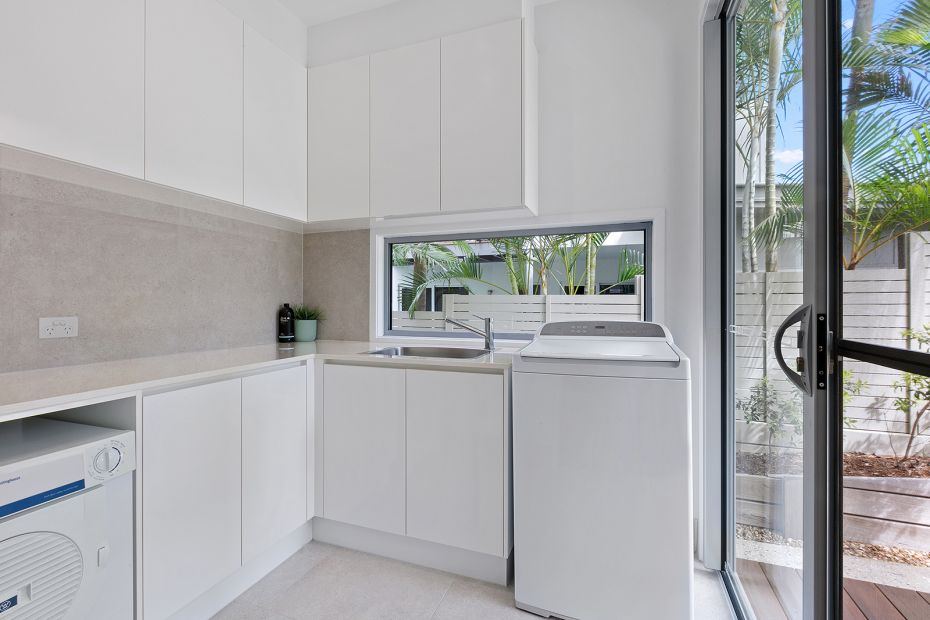 27 Headlands Court, Moffat Beach, QLD 4551