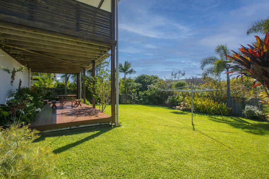 11 Barr Avenue, Shelly Beach, Qld 4551