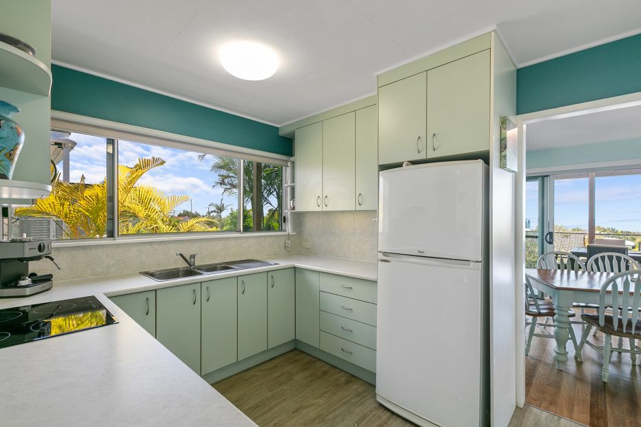 11 Barr Avenue, Shelly Beach, Qld 4551