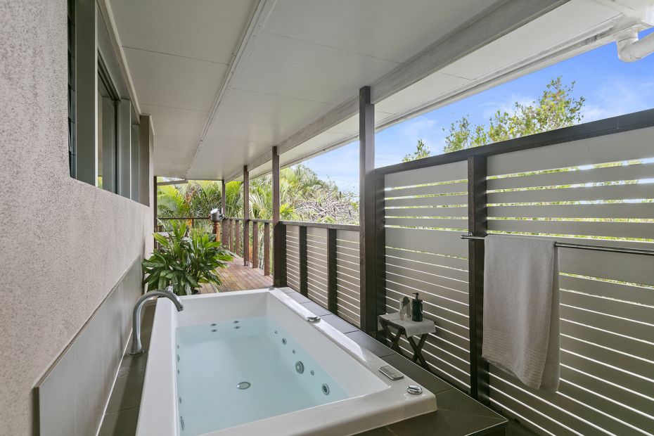 30 George Street, Moffat Beach, Qld 4551