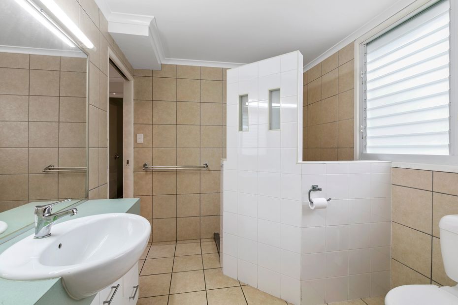 8B Buccleugh Street, Moffat Beach, Qld 4551