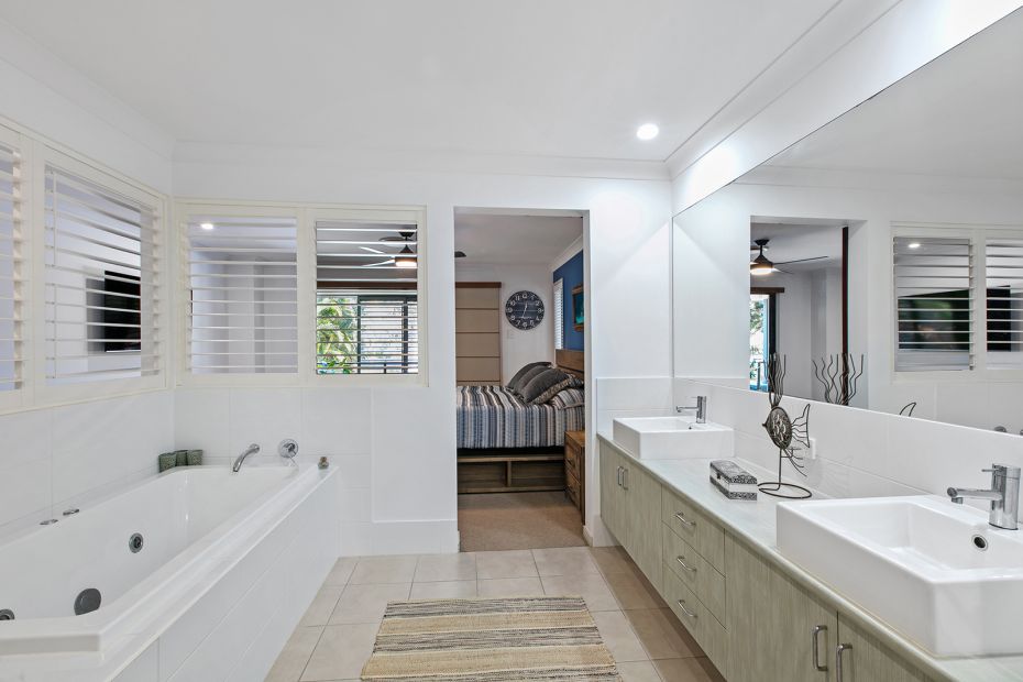 1 Lawley Street, Dicky Beach, Qld 4551