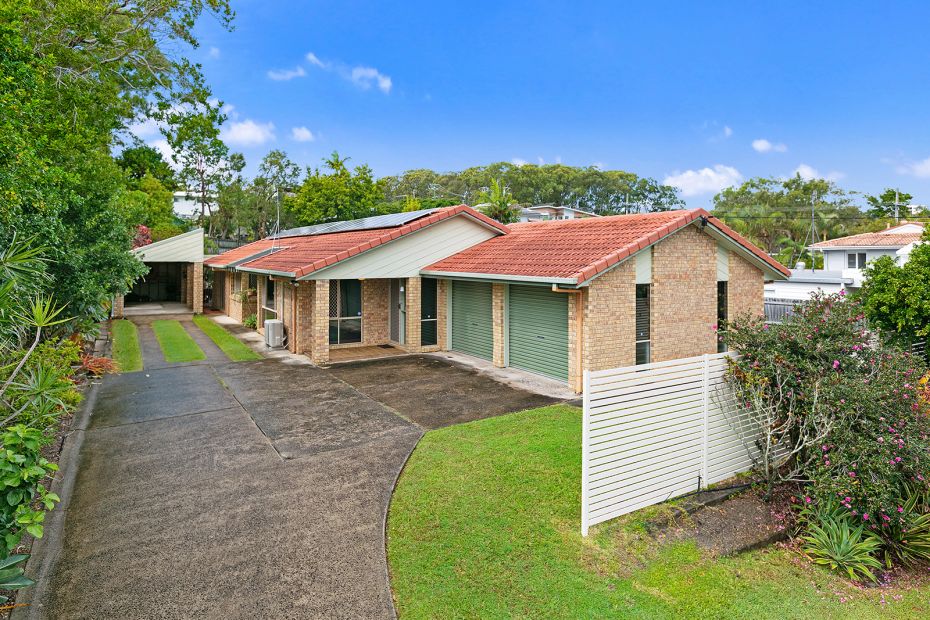 11 Gladstone Parade, Moffat Beach, Qld 4551