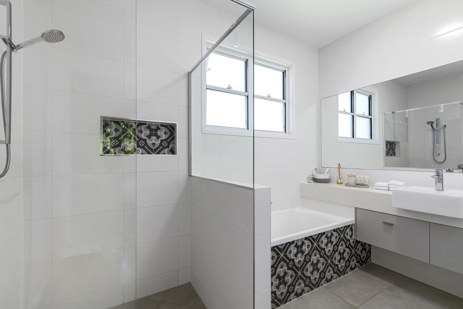 1 Russell Street, Moffat Beach, Queensland 4551