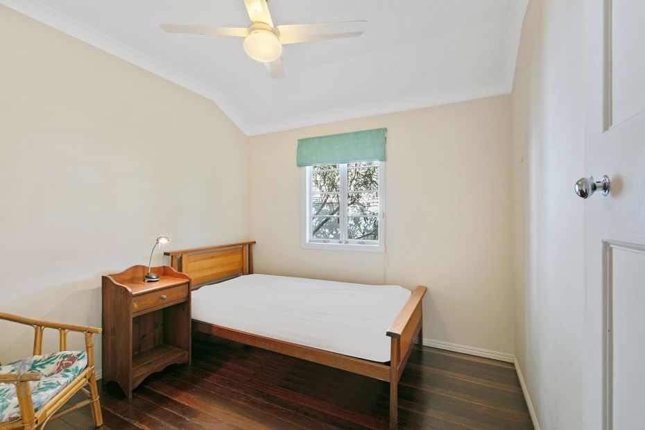 2 Ernest Street, Kings Beach, Qld 4551
