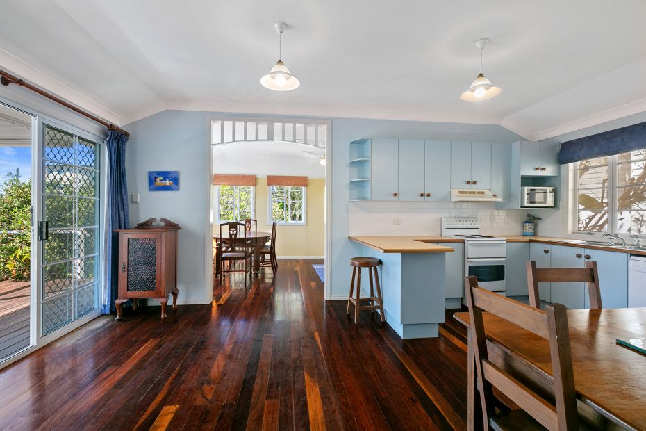 2 Ernest Street, Kings Beach, Qld 4551