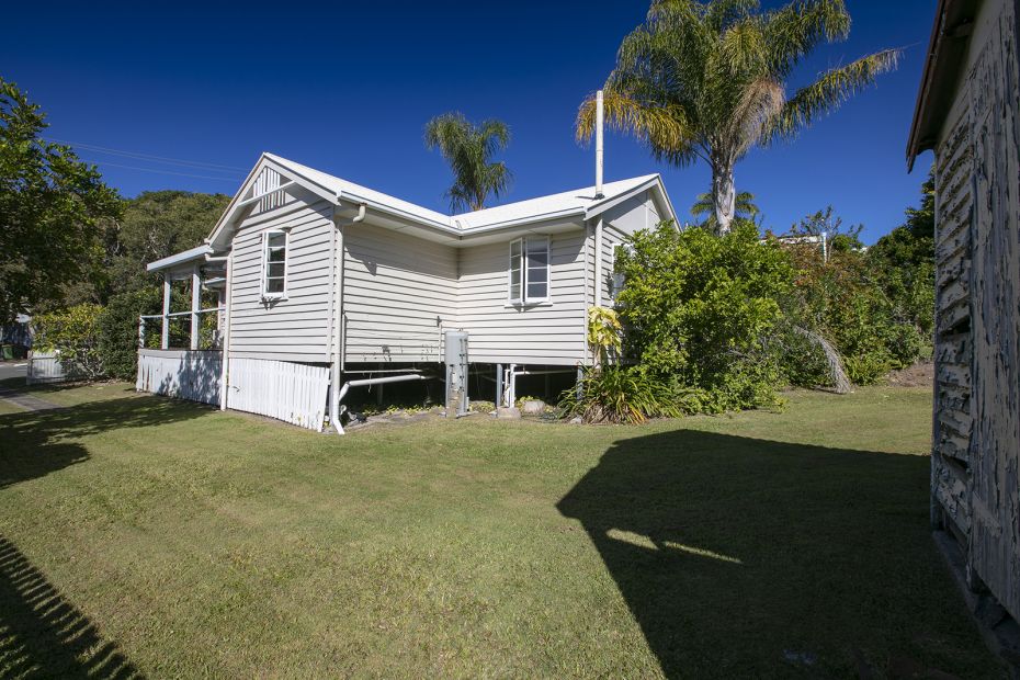 2 Ernest Street, Kings Beach, Qld 4551