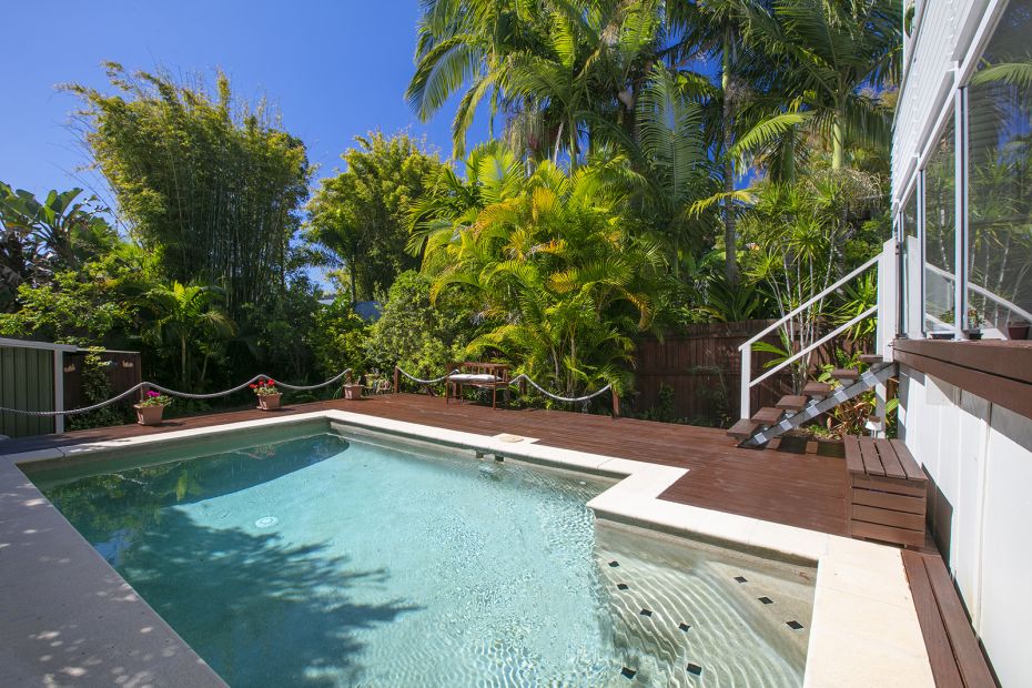 43 Grigor Street  Moffat Beach, Qld 4551