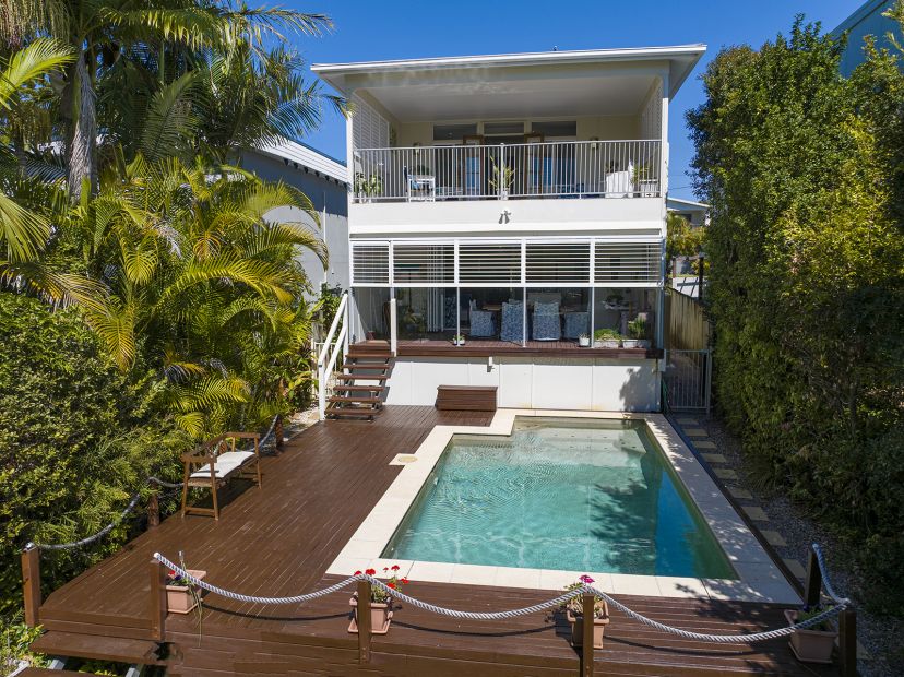 43 Grigor Street  Moffat Beach, Qld 4551