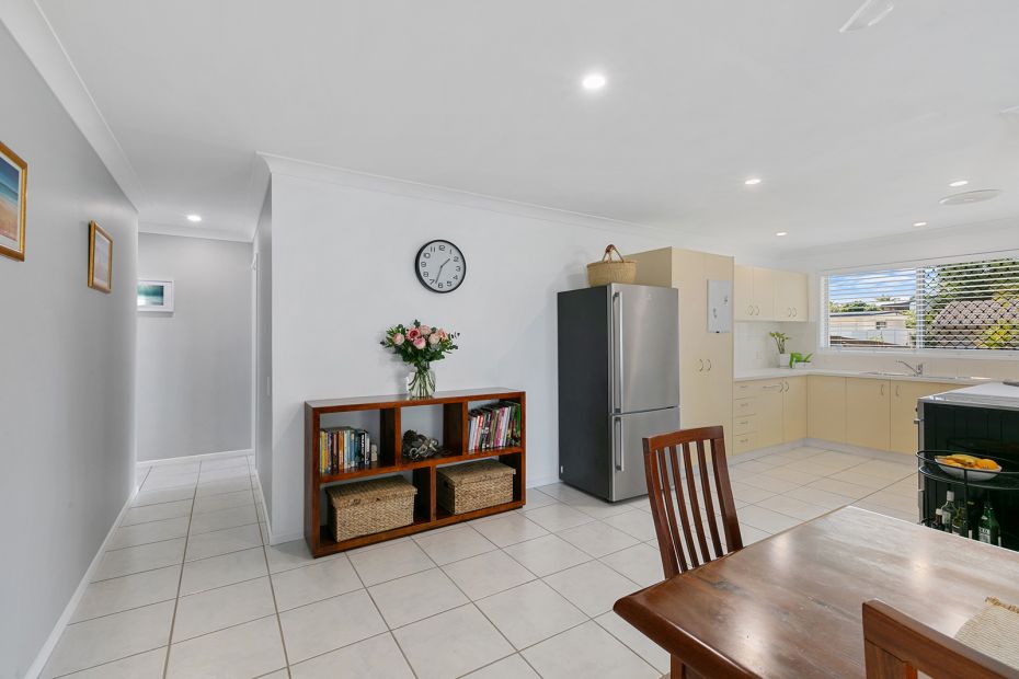 2 Sutherland Street, Dicky Beach, Qld 4551