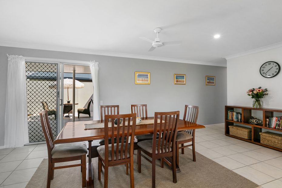 2 Sutherland Street, Dicky Beach, Qld 4551