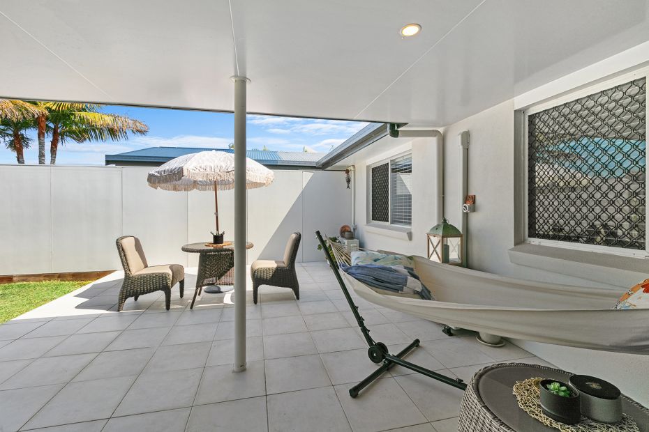 2 Sutherland Street, Dicky Beach, Qld 4551