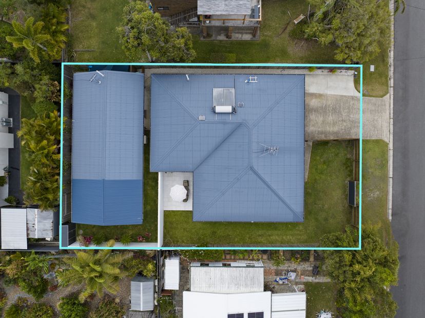2 Sutherland Street, Dicky Beach, Qld 4551
