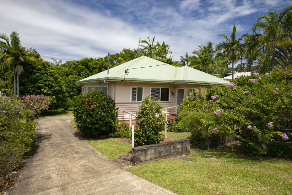 25 Seaview Terrace, Moffat Beach, Qld 4551