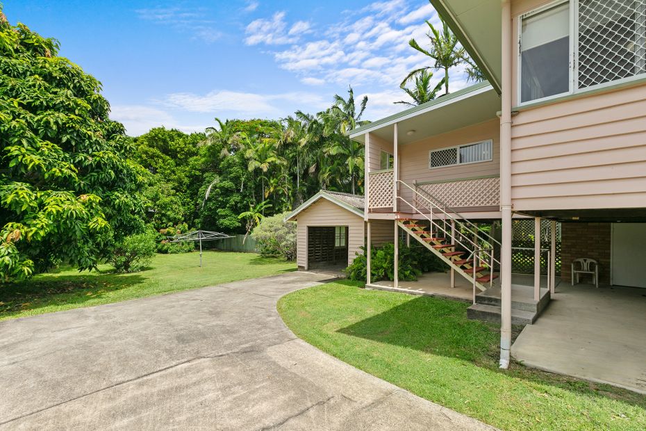25 Seaview Terrace, Moffat Beach, Qld 4551