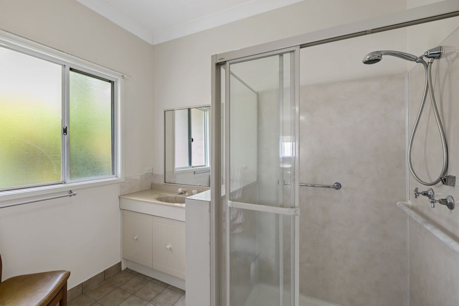 25 Seaview Terrace, Moffat Beach, Qld 4551