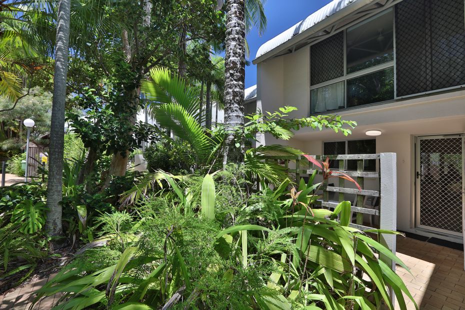 2/1 Bryce Street, Moffat Beach, Qld 4551