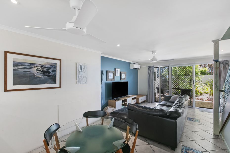 2/1 Bryce Street, Moffat Beach, Qld 4551