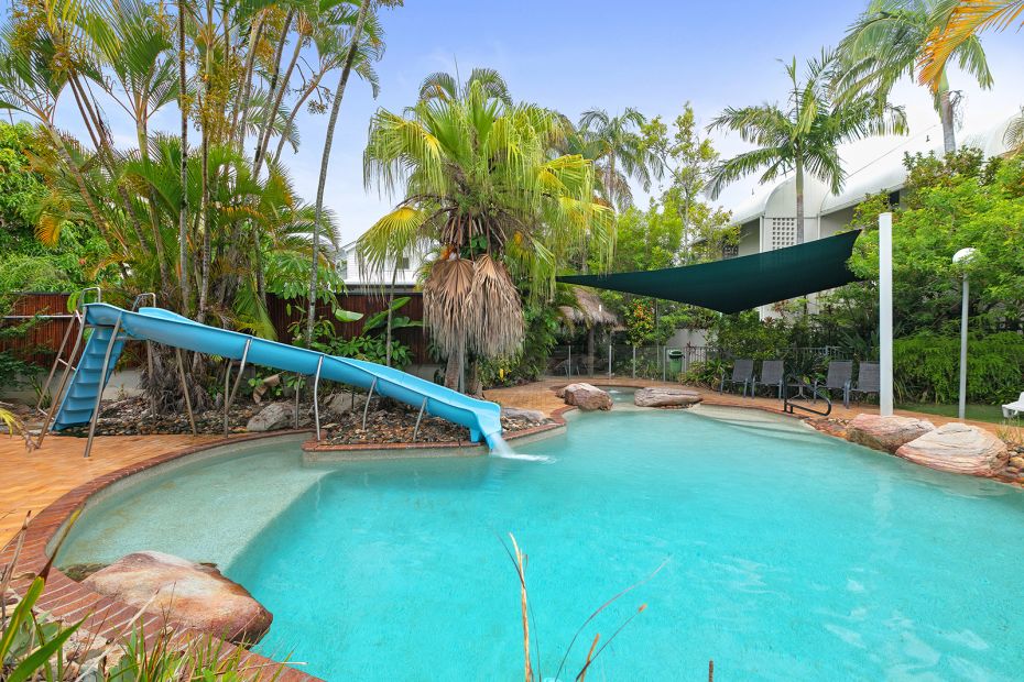 2/1 Bryce Street, Moffat Beach, Qld 4551