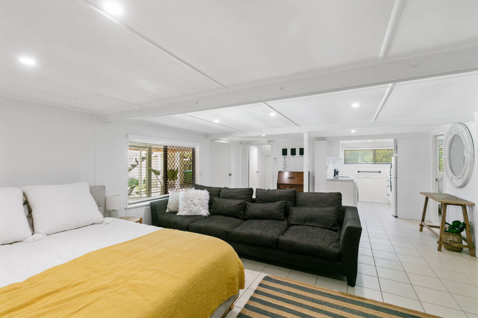 6 Derby Road, Moffat Beach, Qld 4551