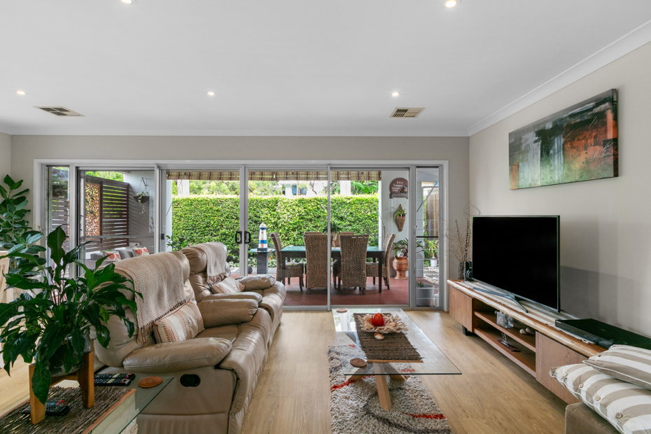 4 Headlands Court, Moffat Beach, Qld 4551