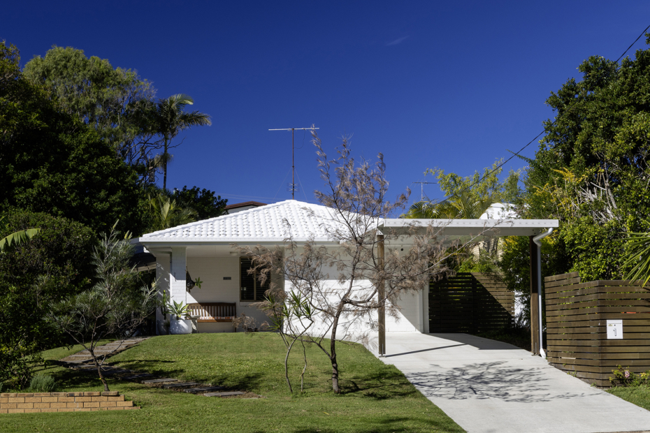 1 Edmund Street, Moffat Beach, Queensland 4551