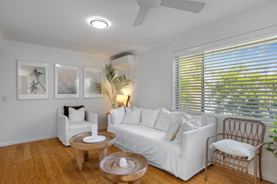 1 Edmund Street, Moffat Beach, Queensland 4551