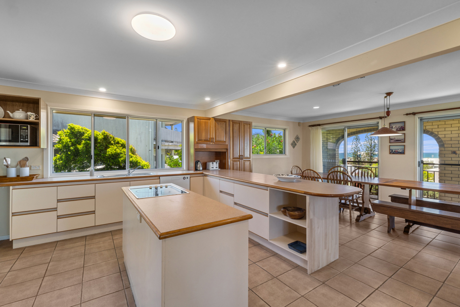 7 Wellington Parade, Shelly Beach, Qld 4551